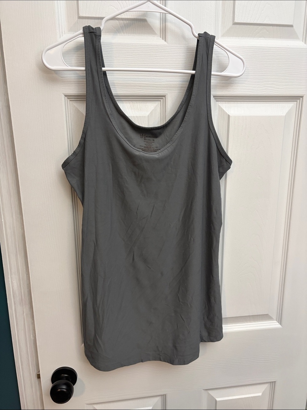 No Boundaries Gray Scoop Neck Tank Top
